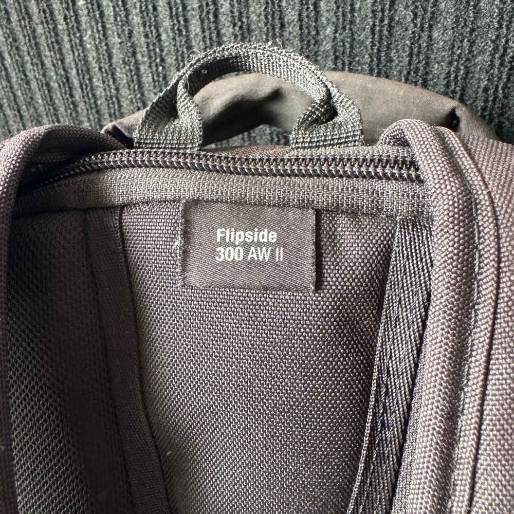 Lowepro Flipside 300 AW II Camera Backpack Black LP37127 - Picture 8 of 12